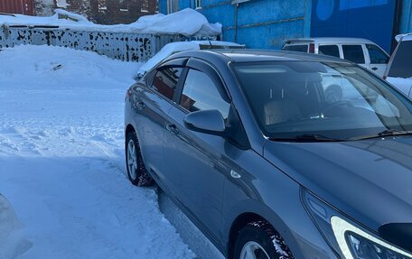 Hyundai Solaris II рестайлинг, 2020 год, 1 700 000 рублей, 3 фотография