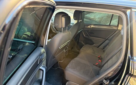 Volkswagen Tiguan II, 2017 год, 2 500 000 рублей, 11 фотография