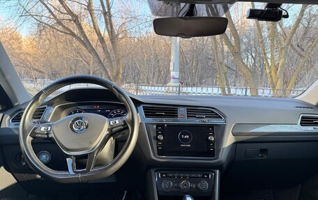 Volkswagen Tiguan II, 2017 год, 2 500 000 рублей, 13 фотография