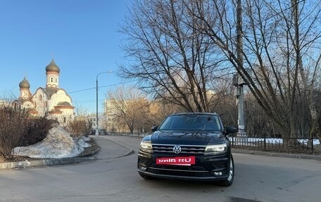 Volkswagen Tiguan II, 2017 год, 2 500 000 рублей, 3 фотография