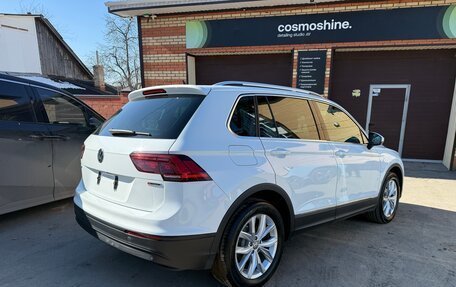 Volkswagen Tiguan II, 2019 год, 3 070 000 рублей, 5 фотография