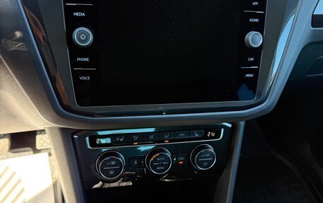 Volkswagen Tiguan II, 2019 год, 3 070 000 рублей, 14 фотография