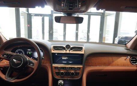 Bentley Bentayga I, 2023 год, 20 490 000 рублей, 13 фотография