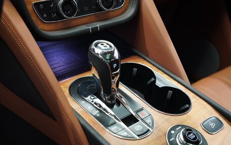 Bentley Bentayga I, 2023 год, 20 490 000 рублей, 12 фотография