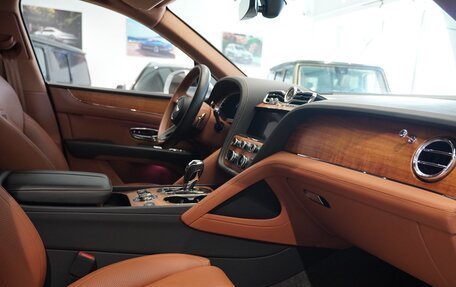 Bentley Bentayga I, 2023 год, 20 490 000 рублей, 14 фотография