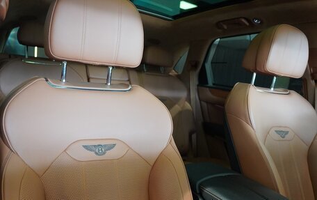 Bentley Bentayga I, 2023 год, 20 490 000 рублей, 15 фотография