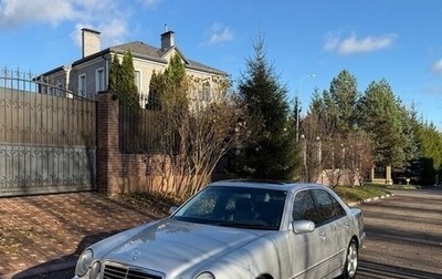 Mercedes-Benz E-Класс, 2000 год, 1 850 000 рублей, 1 фотография