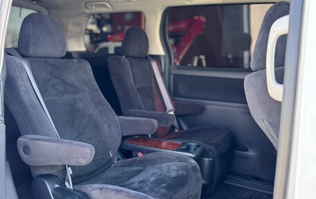 Toyota Vellfire I, 2009 год, 1 100 000 рублей, 14 фотография