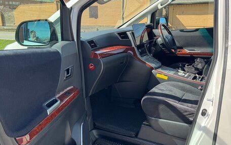 Toyota Vellfire I, 2009 год, 1 100 000 рублей, 27 фотография