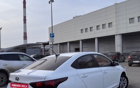 Hyundai Solaris II рестайлинг, 2019 год, 950 000 рублей, 6 фотография