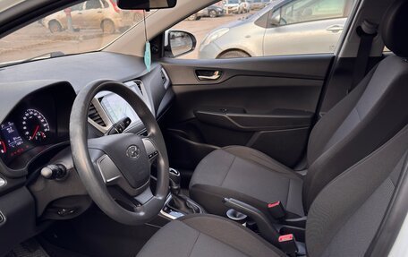 Hyundai Solaris II рестайлинг, 2019 год, 950 000 рублей, 7 фотография