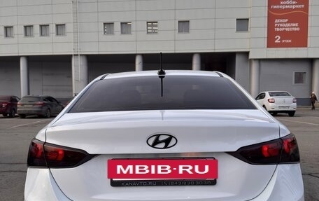 Hyundai Solaris II рестайлинг, 2019 год, 950 000 рублей, 4 фотография