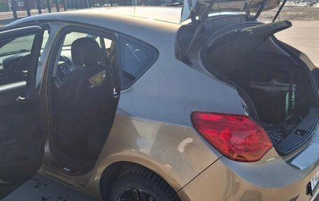 Opel Astra J, 2013 год, 625 000 рублей, 8 фотография