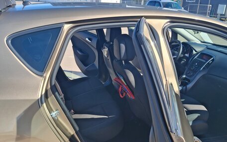 Opel Astra J, 2013 год, 625 000 рублей, 15 фотография