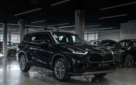 Toyota Highlander, 2026 год, 5 950 000 рублей, 2 фотография