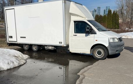 Volkswagen Transporter T5 рестайлинг, 2005 год, 1 500 000 рублей, 1 фотография