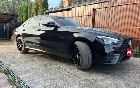 Mercedes-Benz E-Класс, 2020 год, 5 600 000 рублей, 1 фотография