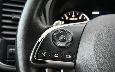 Mitsubishi Outlander III рестайлинг 3, 2013 год, 999 000 рублей, 18 фотография