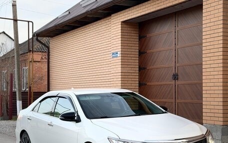 Toyota Camry, 2015 год, 2 300 000 рублей, 1 фотография