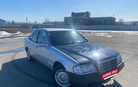 Mercedes-Benz C-Класс, 1995 год, 150 000 рублей, 3 фотография
