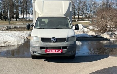 Volkswagen Transporter T5 рестайлинг, 2005 год, 1 500 000 рублей, 2 фотография