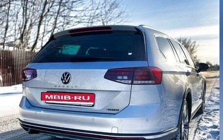 Volkswagen Passat B8 рестайлинг, 2020 год, 2 580 000 рублей, 2 фотография