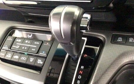 Honda Stepwgn IV, 2017 год, 1 710 000 рублей, 8 фотография