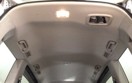 Honda Stepwgn IV, 2017 год, 1 710 000 рублей, 14 фотография