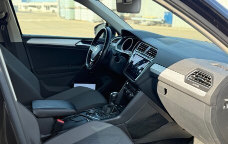 Volkswagen Tiguan II, 2017 год, 2 150 000 рублей, 11 фотография