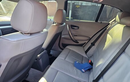 BMW 1 серия, 2005 год, 695 000 рублей, 12 фотография