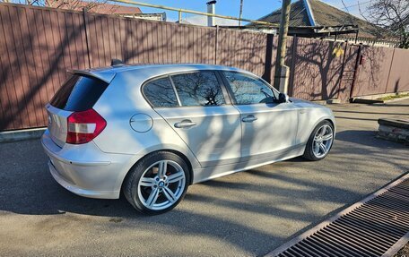 BMW 1 серия, 2005 год, 695 000 рублей, 8 фотография