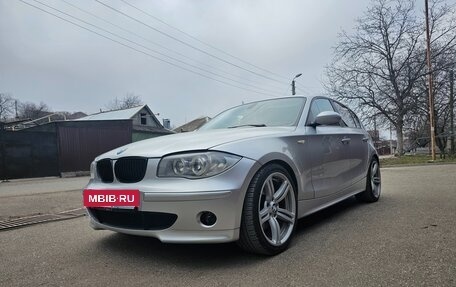 BMW 1 серия, 2005 год, 695 000 рублей, 2 фотография