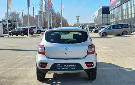 Renault Sandero II рестайлинг, 2015 год, 710 000 рублей, 7 фотография