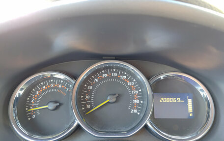 Renault Sandero II рестайлинг, 2015 год, 710 000 рублей, 16 фотография