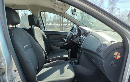 Renault Sandero II рестайлинг, 2015 год, 710 000 рублей, 13 фотография