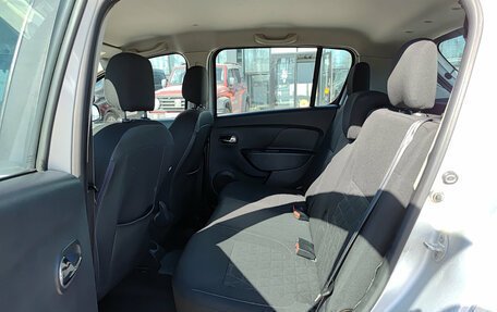 Renault Sandero II рестайлинг, 2015 год, 710 000 рублей, 15 фотография