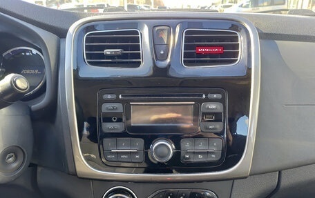 Renault Sandero II рестайлинг, 2015 год, 710 000 рублей, 18 фотография