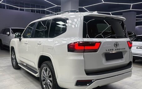 Toyota Land Cruiser, 2025 год, 15 450 000 рублей, 2 фотография