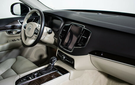 Volvo XC90 II рестайлинг, 2016 год, 3 375 000 рублей, 10 фотография