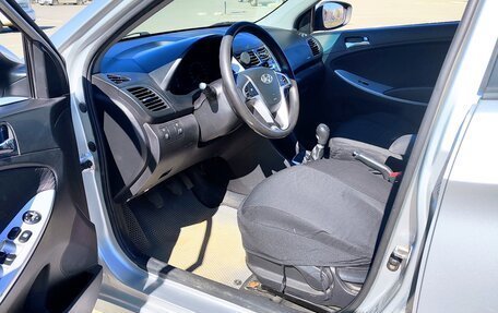 Hyundai Solaris II рестайлинг, 2011 год, 570 000 рублей, 9 фотография