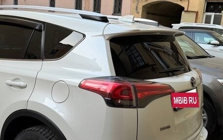 Toyota RAV4, 2017 год, 2 200 000 рублей, 9 фотография