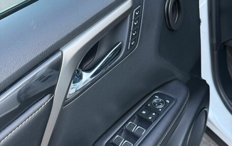 Lexus RX IV рестайлинг, 2017 год, 4 750 000 рублей, 14 фотография