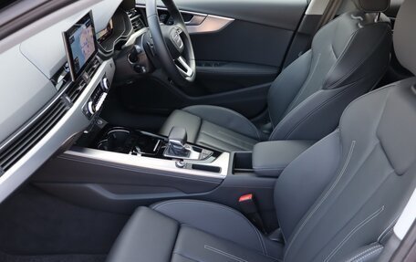 Audi A4, 2021 год, 1 930 000 рублей, 14 фотография