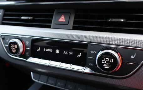 Audi A4, 2021 год, 1 930 000 рублей, 20 фотография