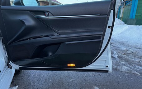 Toyota Camry, 2019 год, 3 300 000 рублей, 22 фотография