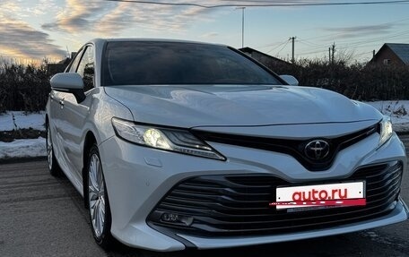 Toyota Camry, 2019 год, 3 300 000 рублей, 8 фотография