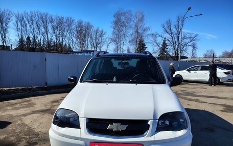 Chevrolet Niva I рестайлинг, 2017 год, 800 000 рублей, 5 фотография