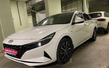 Hyundai Elantra, 2021 год, 2 050 000 рублей, 3 фотография