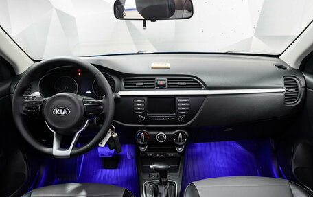 KIA Rio IV, 2018 год, 1 550 000 рублей, 9 фотография