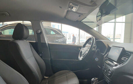 Hyundai Solaris II рестайлинг, 2021 год, 1 617 000 рублей, 13 фотография